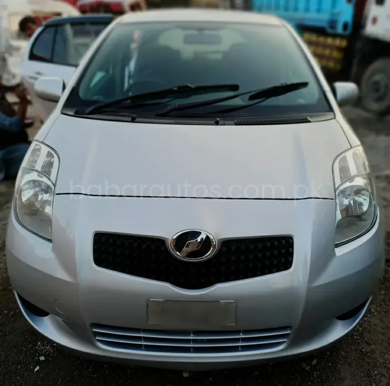 Toyota Vitz  2005 Model 2008 Registered