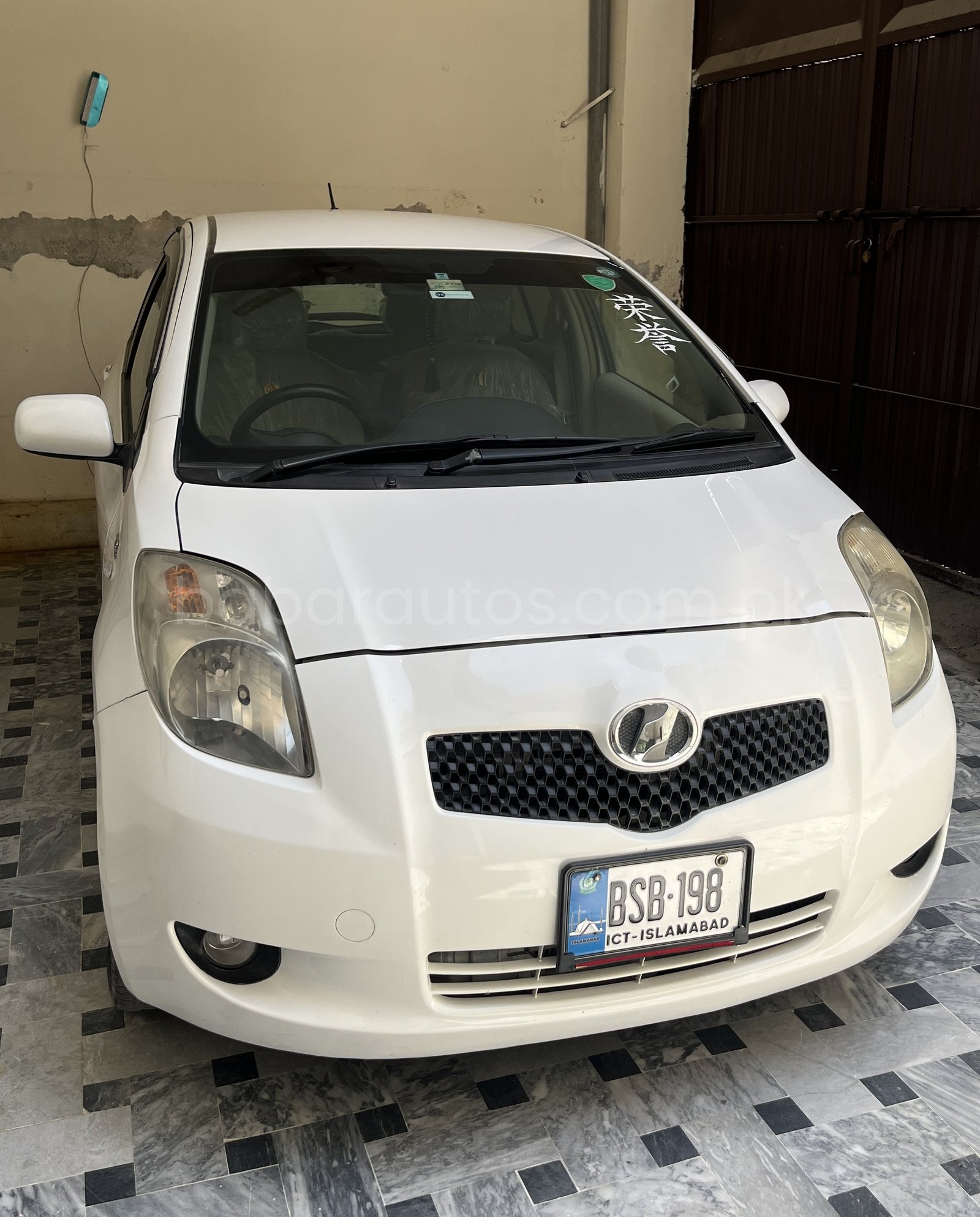 Toyota vitz 2006