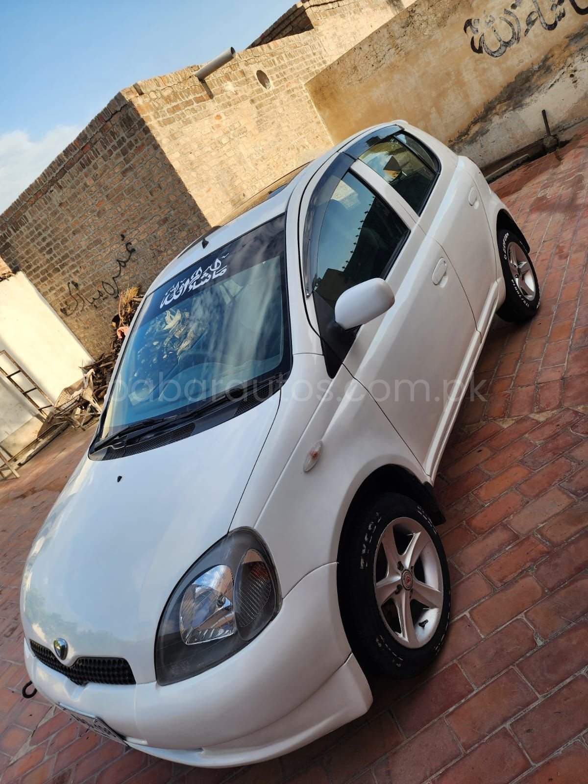 Toyota vitz car 1999/2013