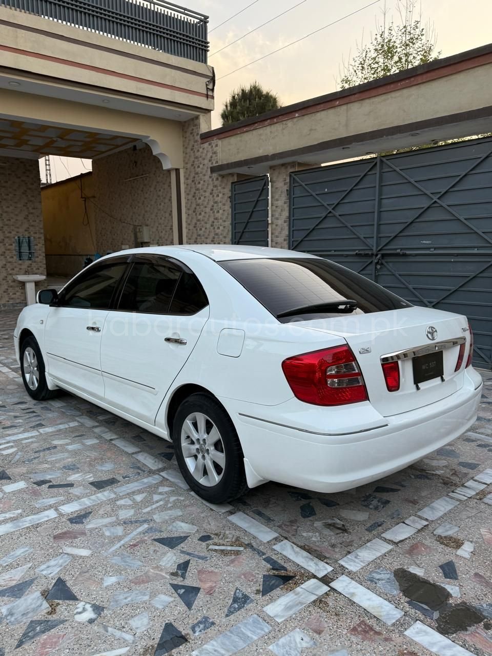 Toyota premio