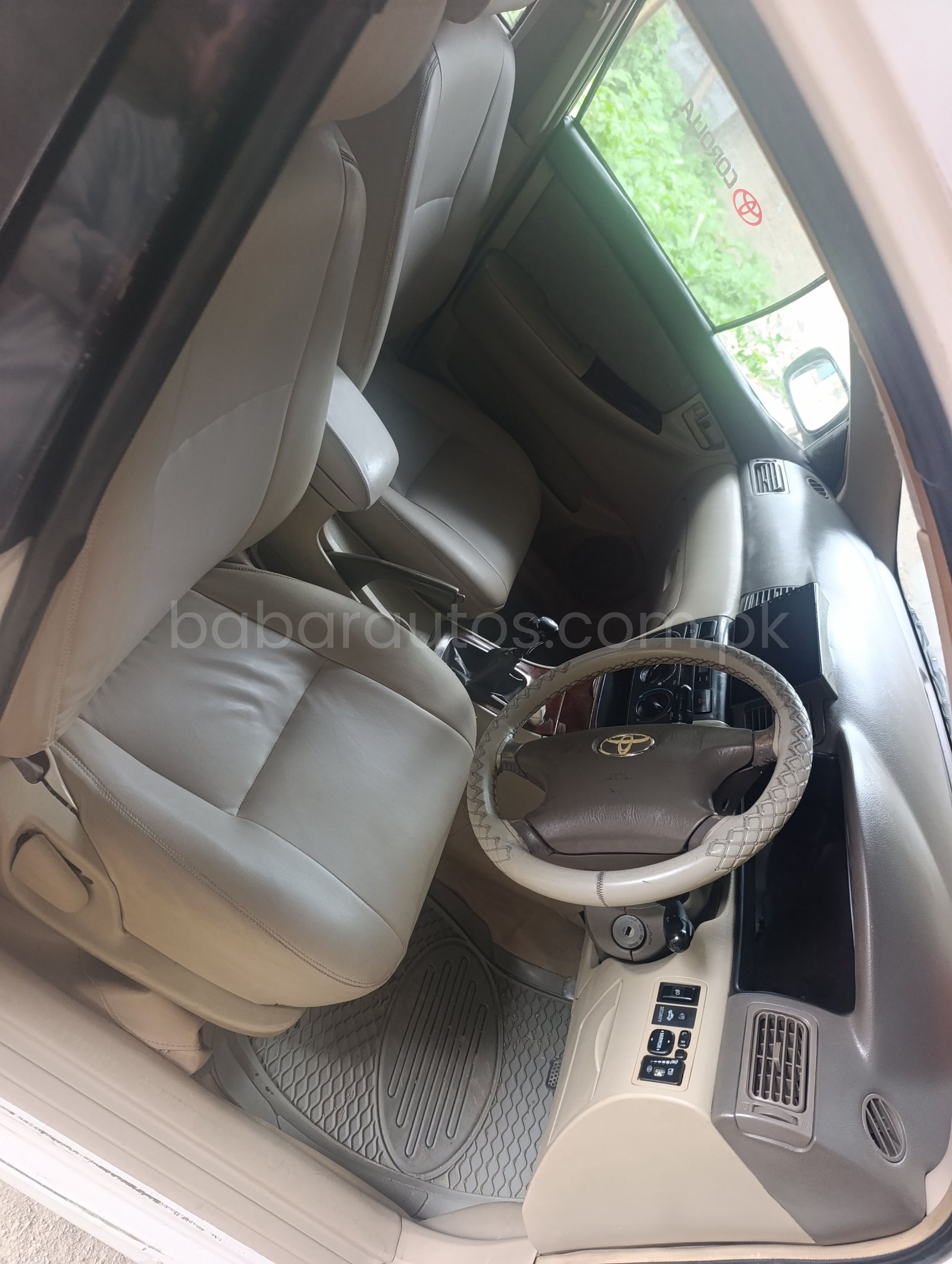 Toyota SE Saloon
